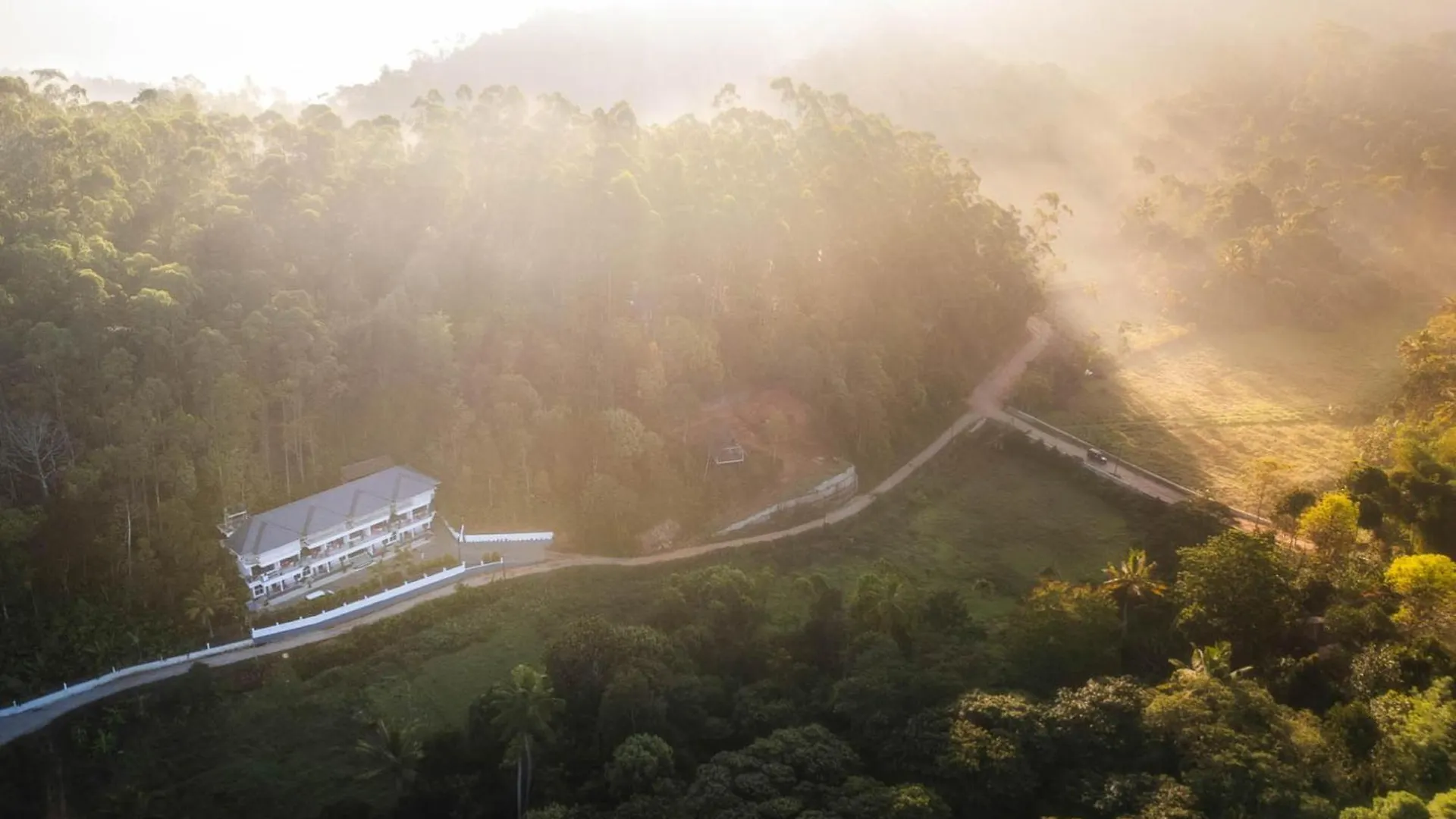 Pvr Grande Resort Munnar Hotel