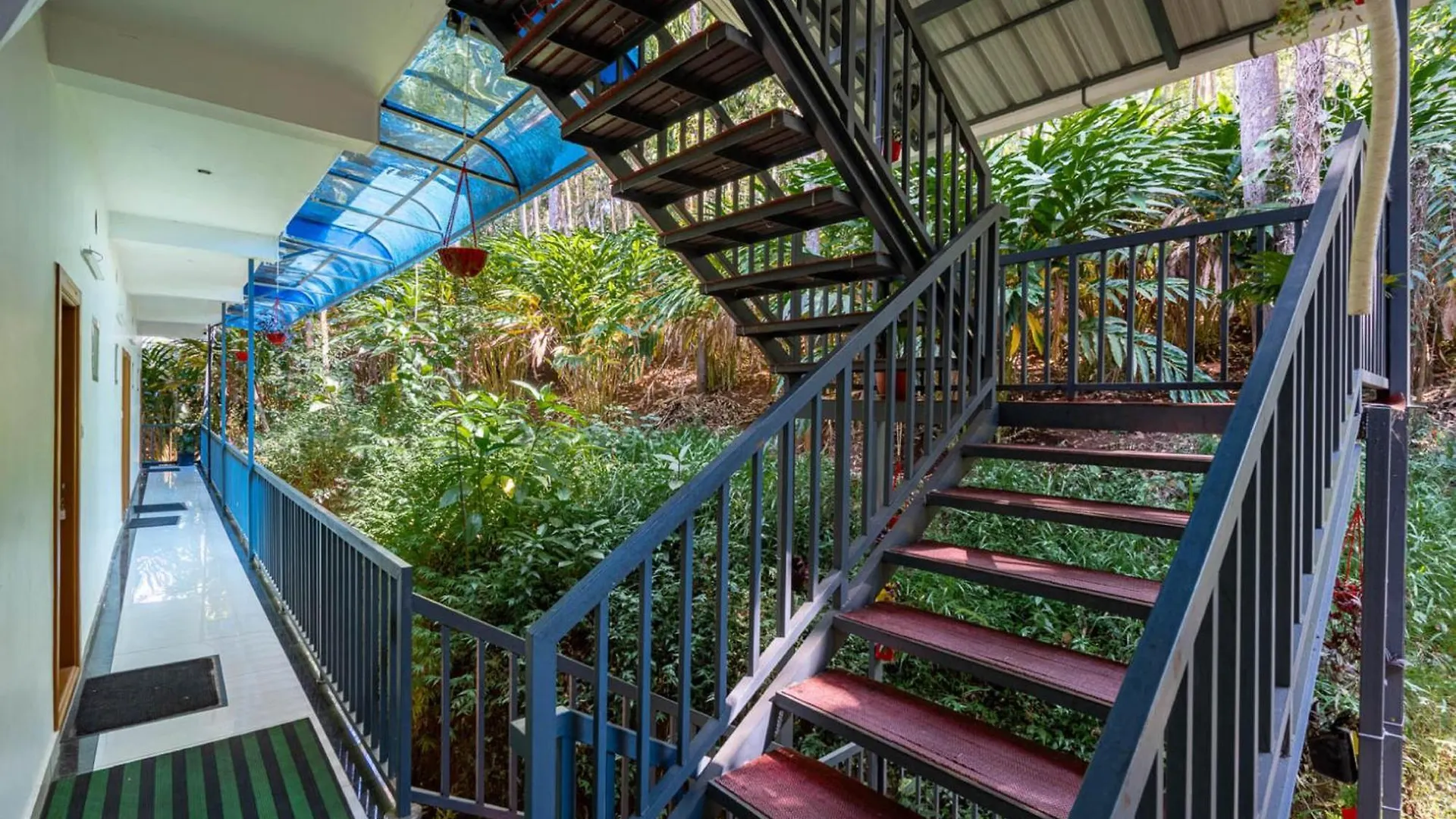 Hotel Pvr Grande Resort Munnar