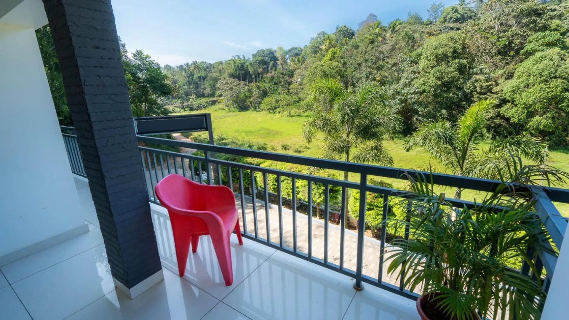 Hotel Pvr Grande Resort Munnar
