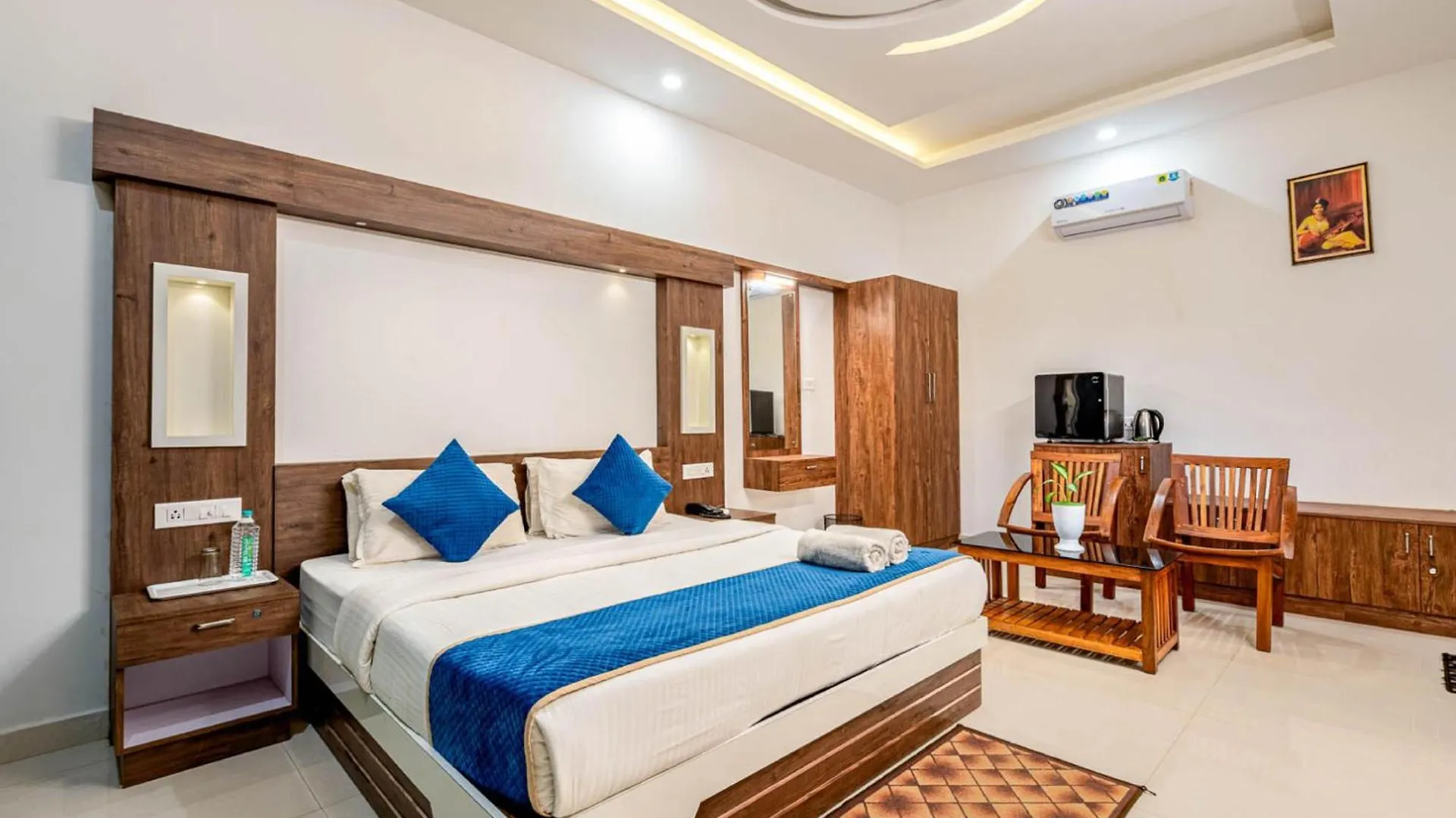 Hotel Pvr Grande Resort Munnar